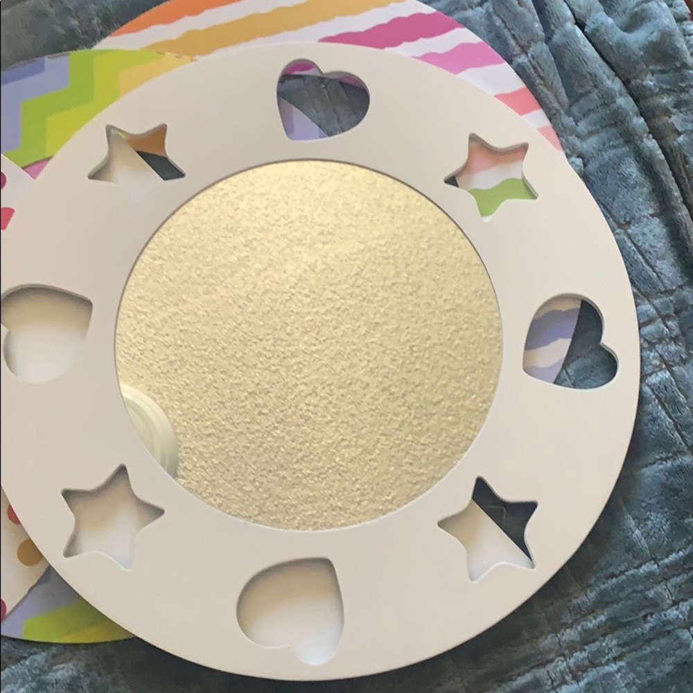 Mirror with changing frames!!! - Picture 2 of 3